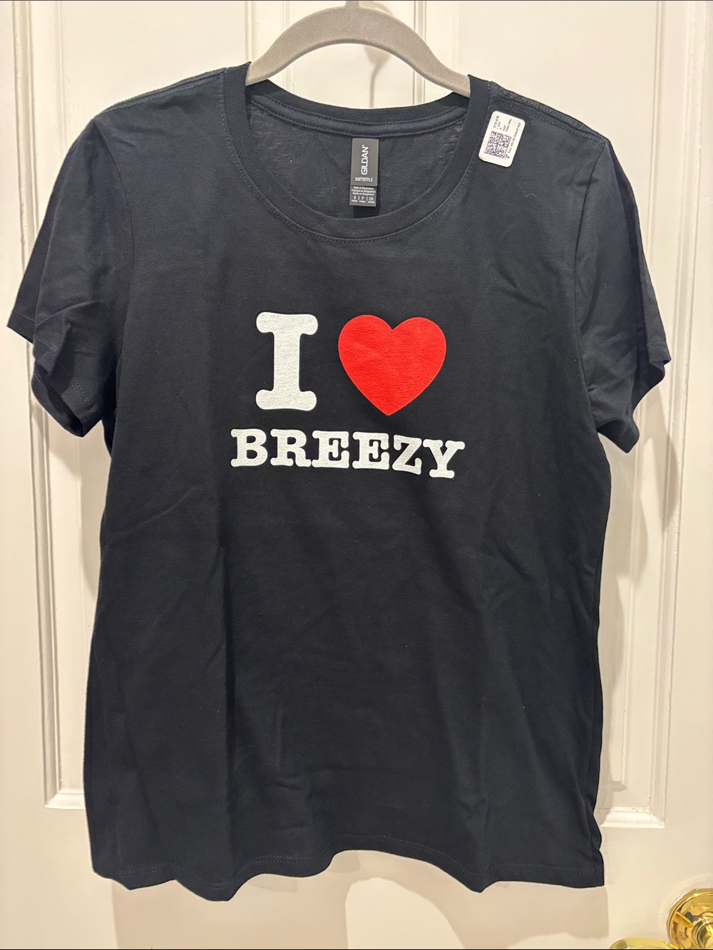 Gildan Black 'I ♥ BREEZY' Graphic Tee with Red Heart